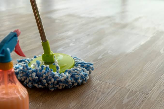 Commercial vinyl floor maintenance
